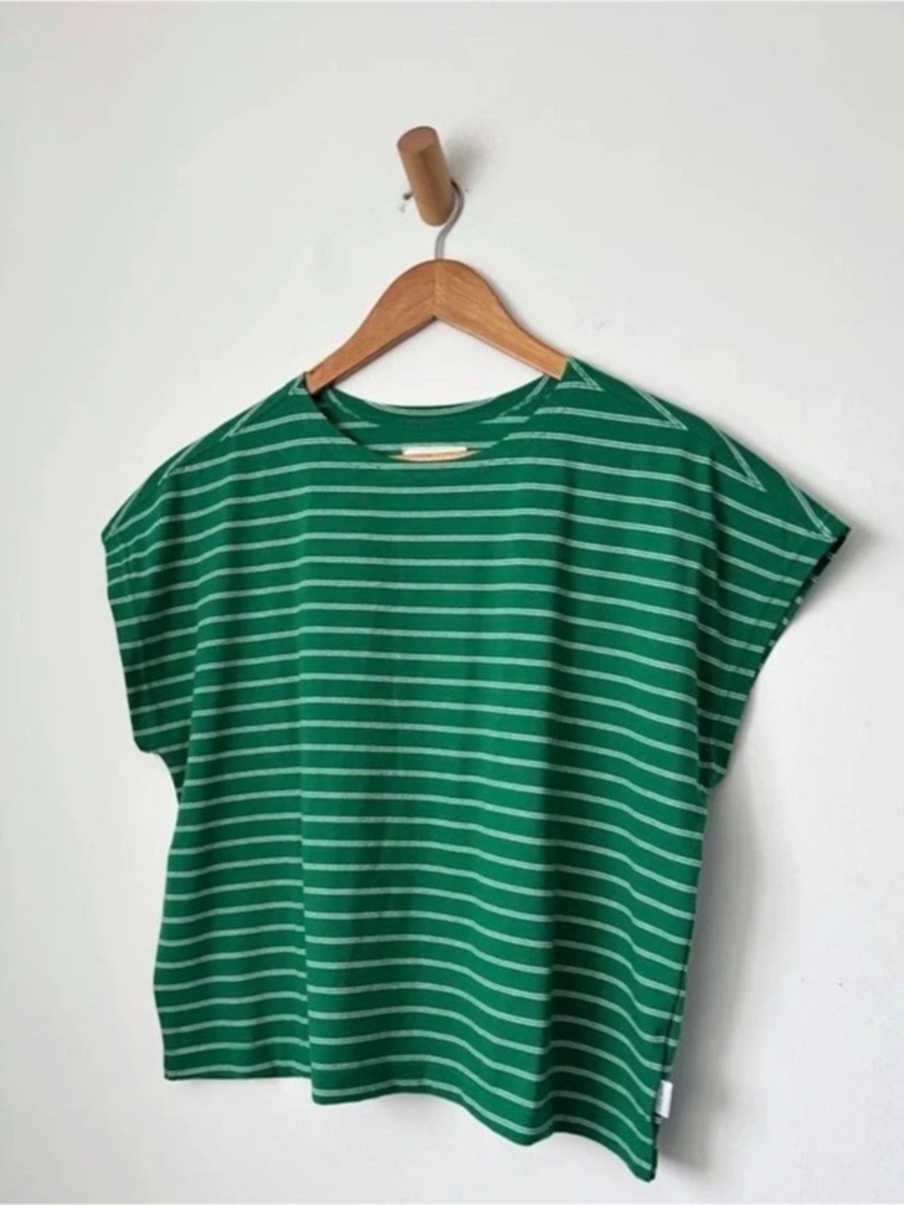 Le Bon Shoppe Cherie Tee Striped Short Sleeve Top Green & White Medium/Large